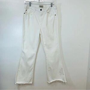 White Jeans Woman 31 High Rise Flare Pockets Raw Hem 28” Stretch Boho Coastal